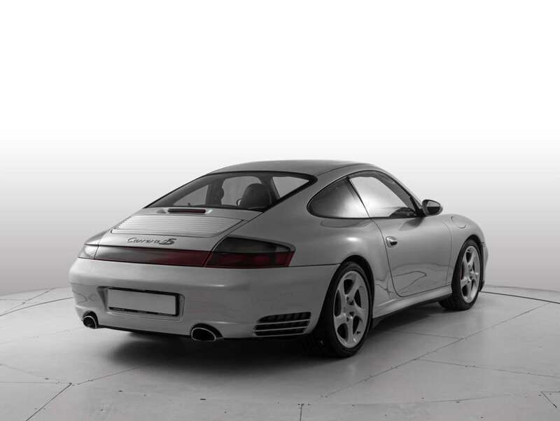 Usata Porsche 911 Carrera 4S 320 CV (235 kW) 2002 Argento metallizzato Coupé