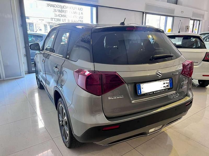 Usata Suzuki Vitara 129 CV (94 kW) 2023 Grigio SUV