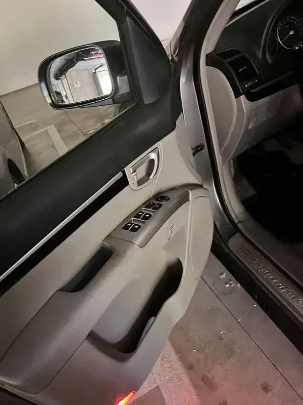 Usata Hyundai Santa Fe 155 CV (114 kW) 2006 Grigio SUV