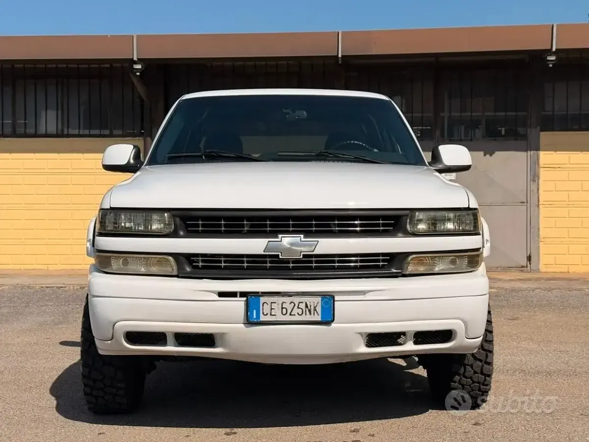 Usata Chevrolet Tahoe LT 273 CV (200 kW) 2001 Bianco SUV