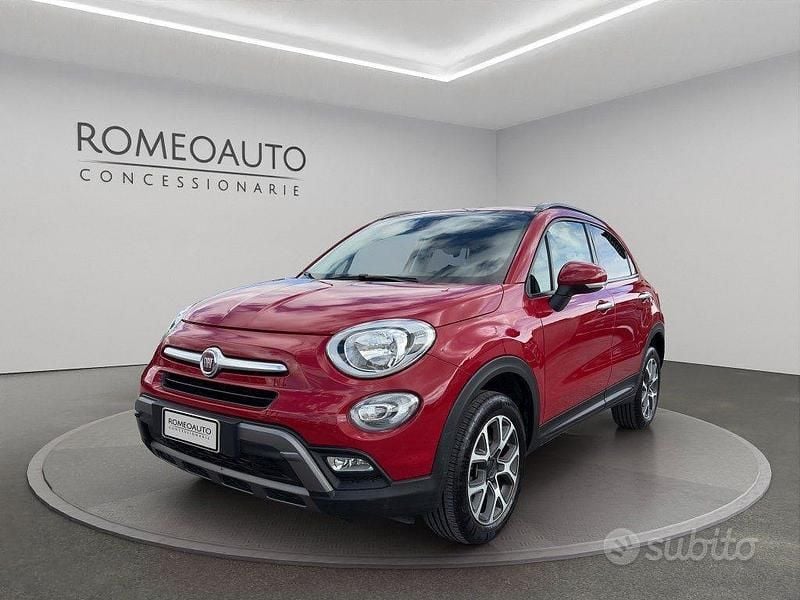 Absolute red Usata 2015 Fiat 500X Cross Plus SUV | 13.200 € (Buon prezzo) - Immagine 1/4