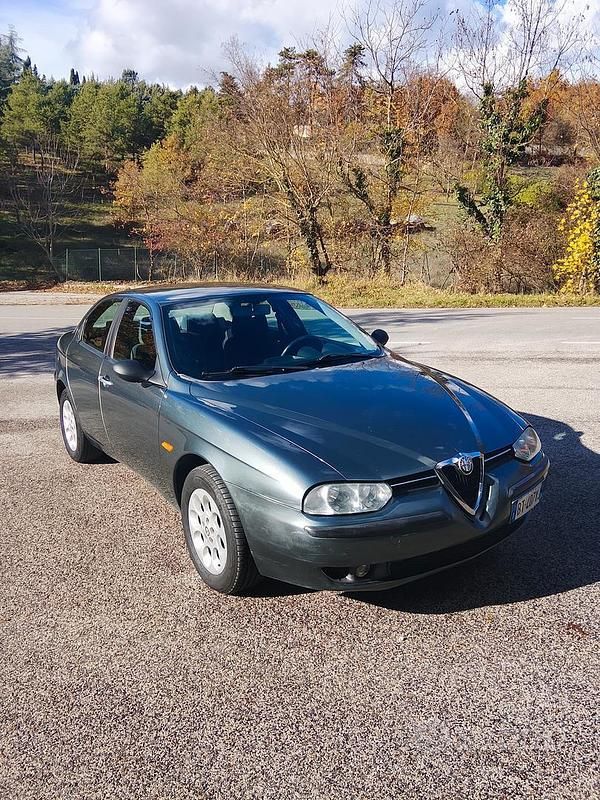 Grigio Usata 2003 Alfa Romeo 156 Tre volumi | 1500 € (Molto cara) - Immagine 1/4