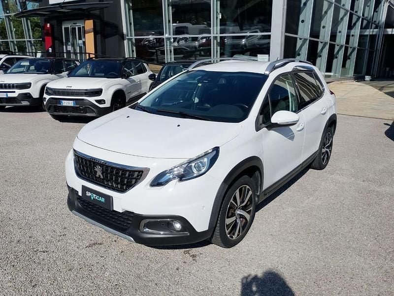 Usata Peugeot 2008 Allure 110 CV (80 kW) 2017 SUV