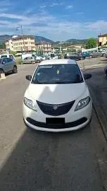 Usata Lancia Ypsilon 69 CV (50 kW) 2018 Bianco Utilitaria