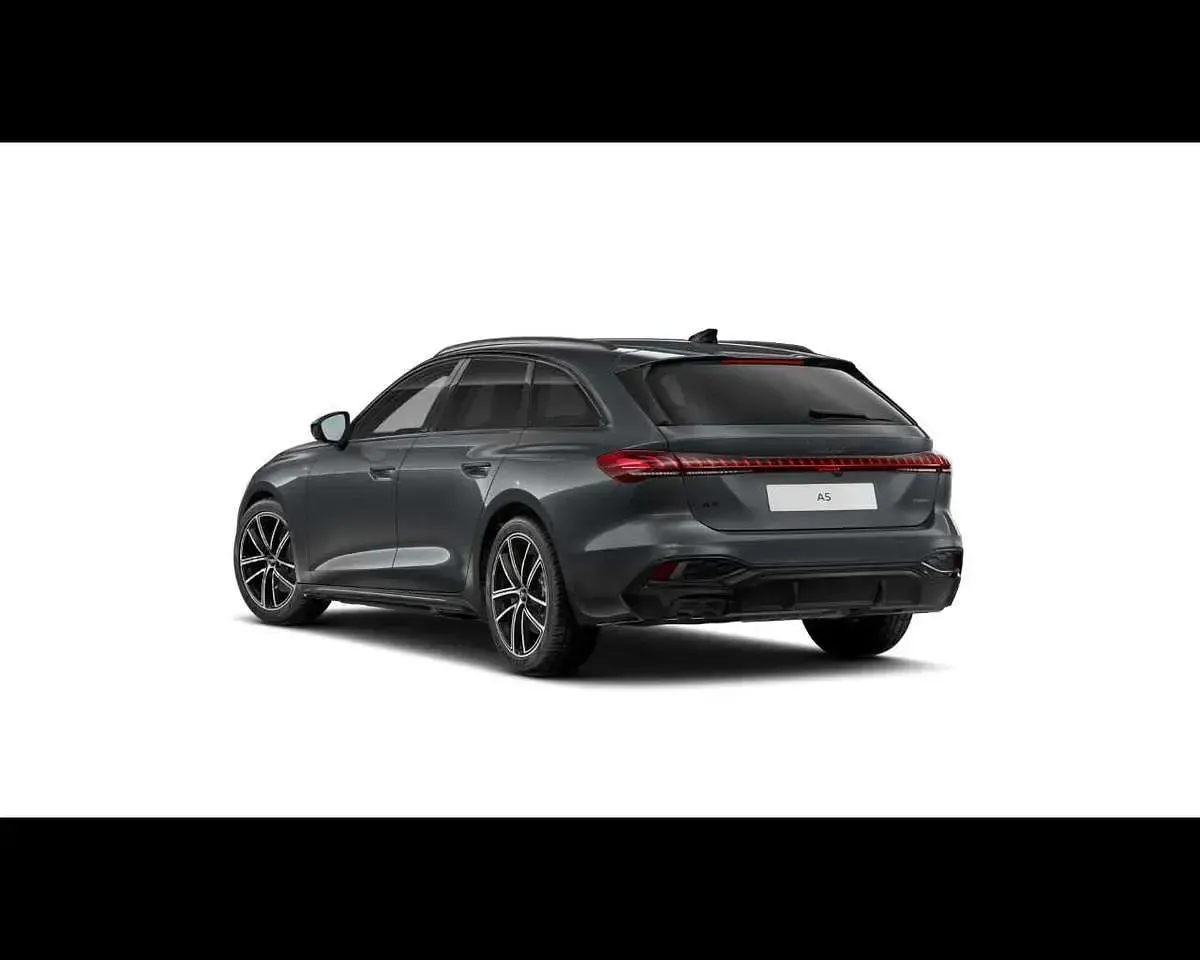 Usata Audi A5 S-Line 204 CV (150 kW) 2025 Grigio Station wagon