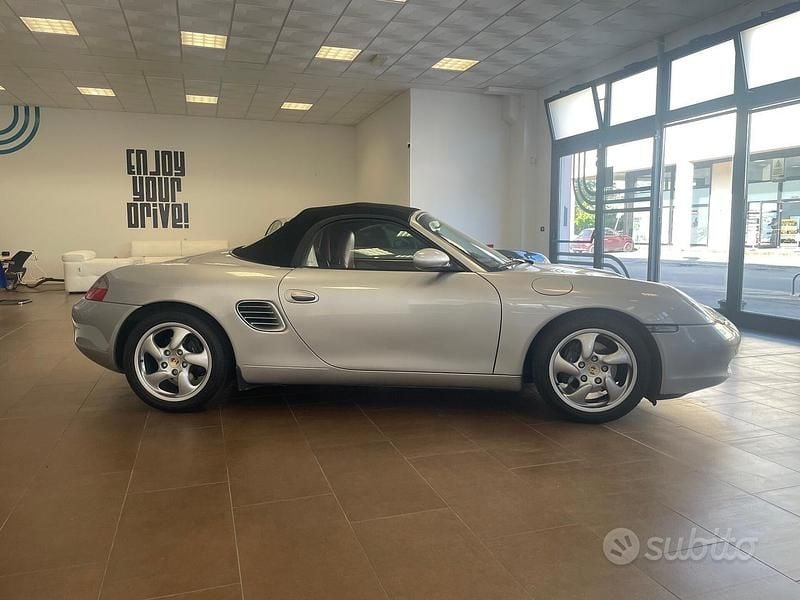Usata Porsche Boxster 204 CV (150 kW) 1997 Grigio Cabrio