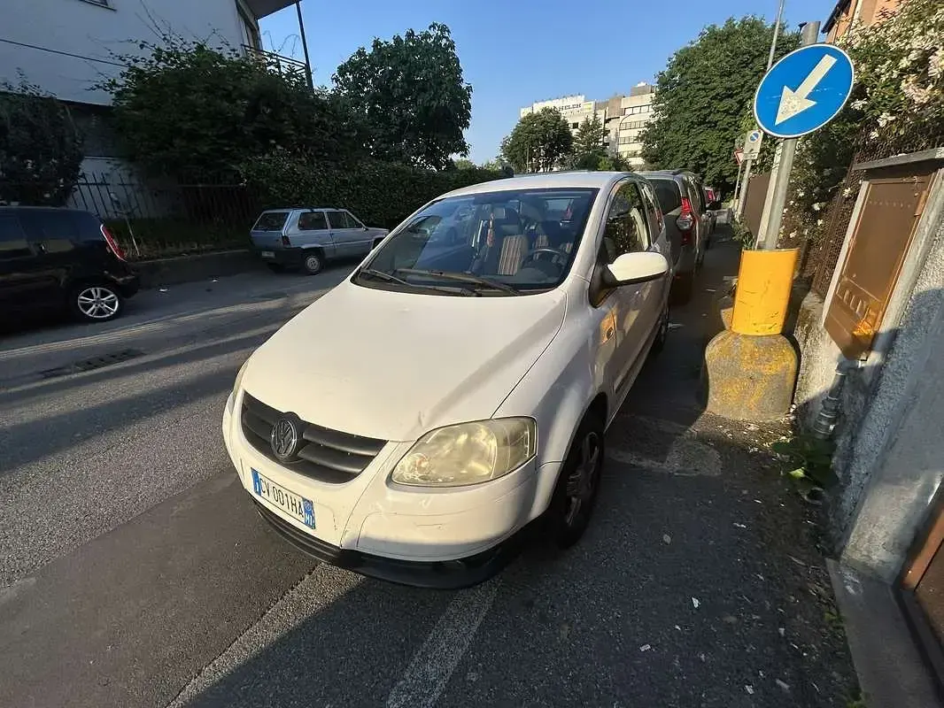 Usata VW Fox 75 CV (55 kW) 2005 Utilitaria