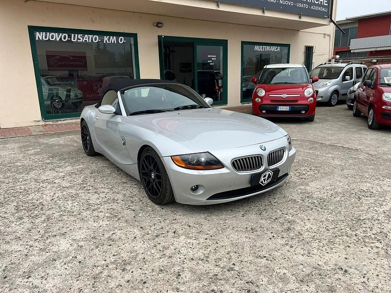 Begagnad BMW Z4 192 HK (141 kW) 2004 Grå Cab