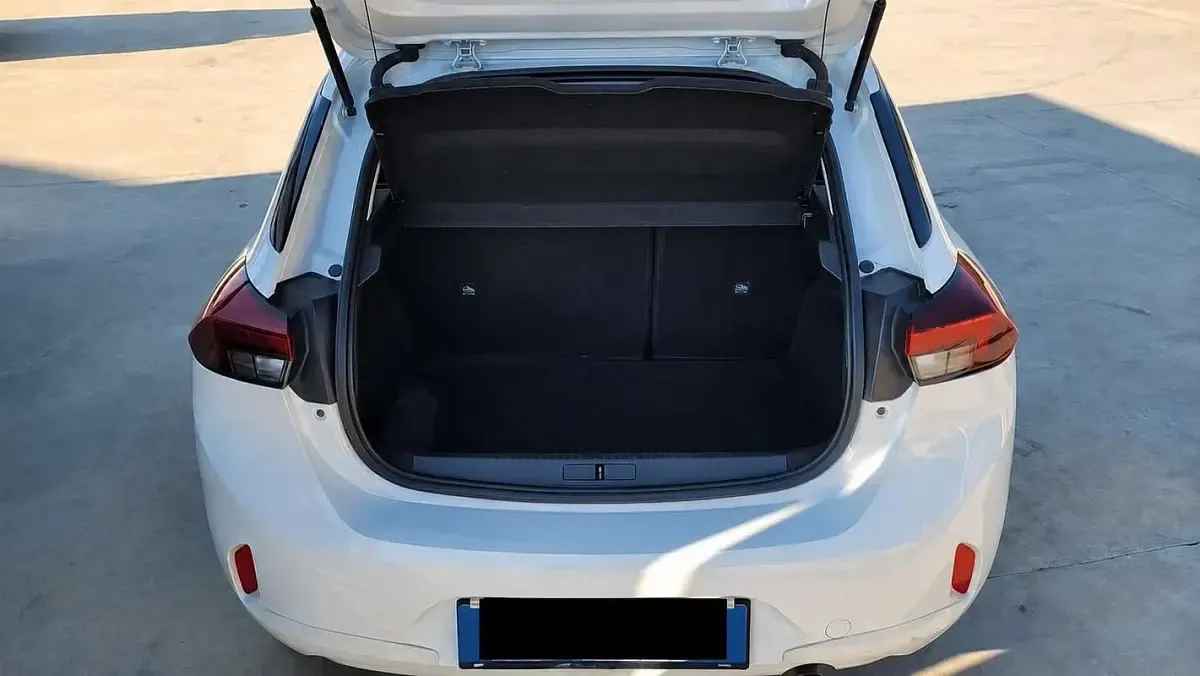 Usata Opel Corsa Edition 75 CV (55 kW) 2020 Bianco Utilitaria