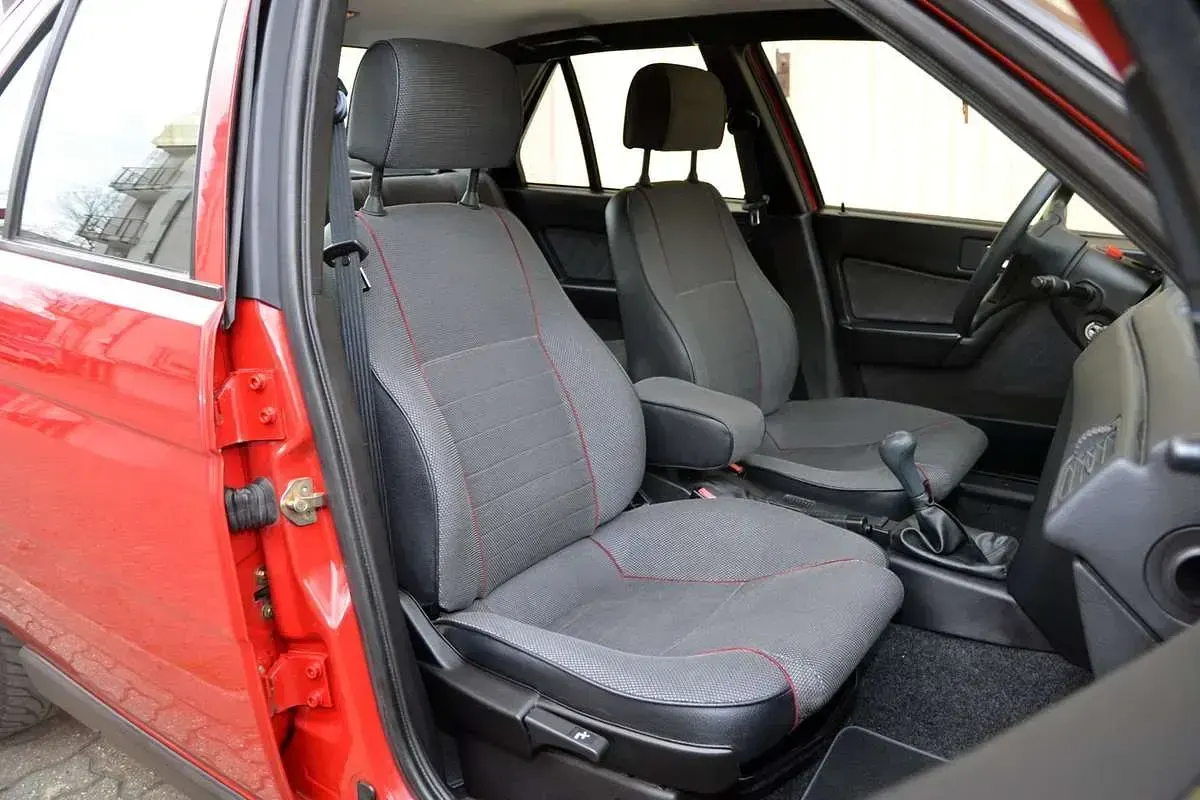 Usata Alfa Romeo 155 140 CV (102 kW) 1997 Rosso Berlina