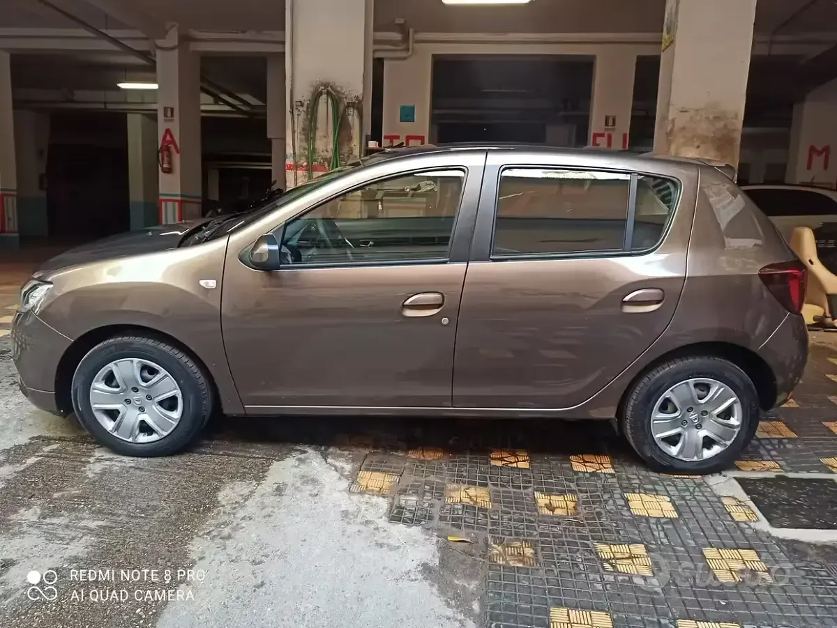 Usata Dacia Sandero 90 CV (66 kW) 2019 Marrone Berlina