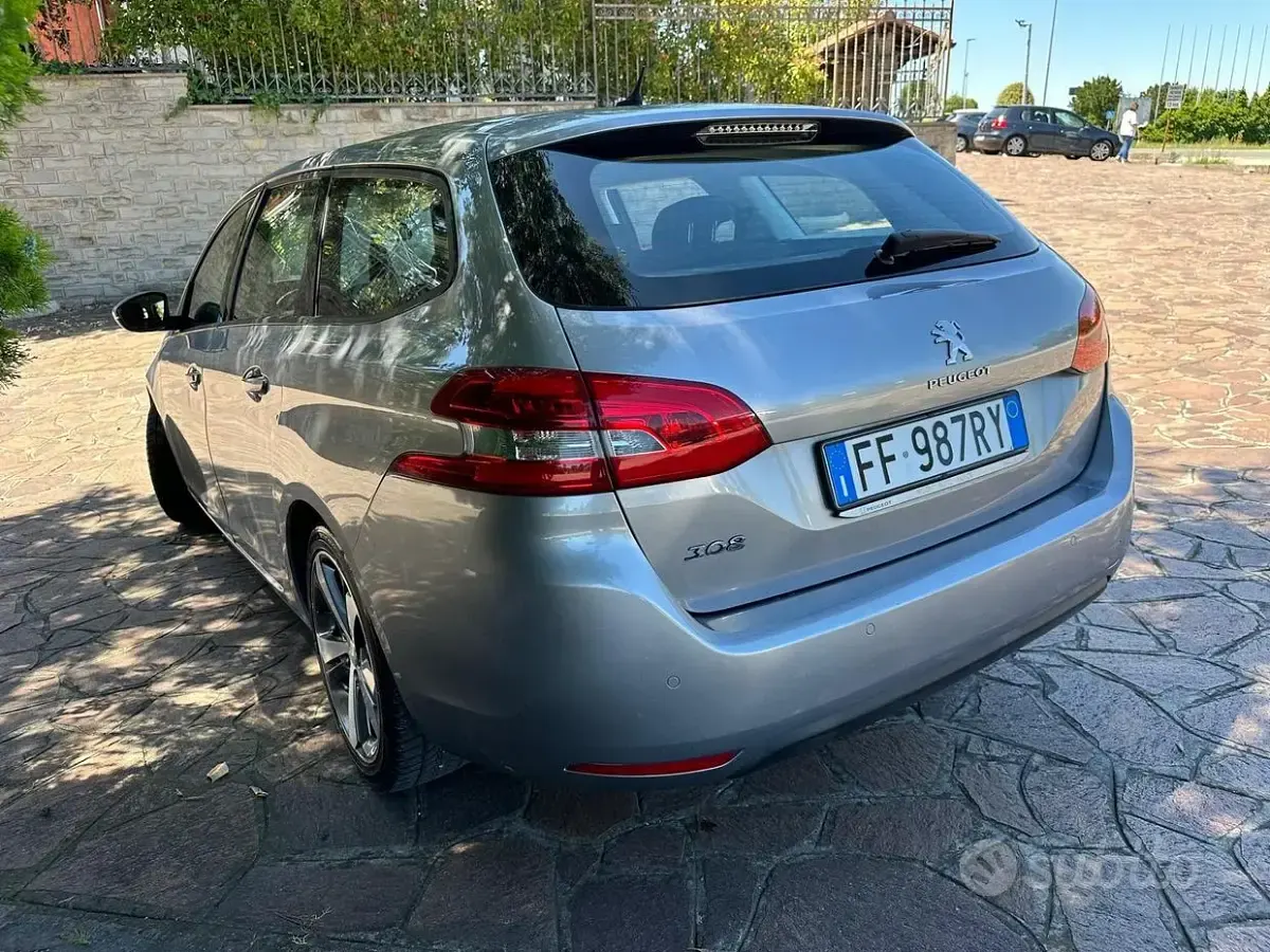 Usata Peugeot 308 Allure 120 CV (88 kW) 2016 Grigio Station wagon