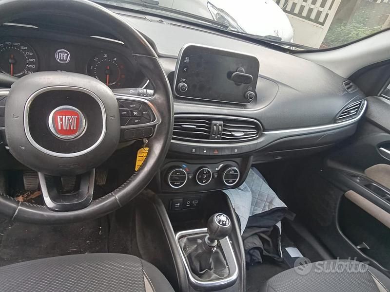 Usata Fiat Tipo 2017 Station wagon
