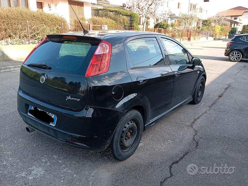Usata Fiat Grande Punto Sport 90 CV (66 kW) 2009 Nero Utilitaria