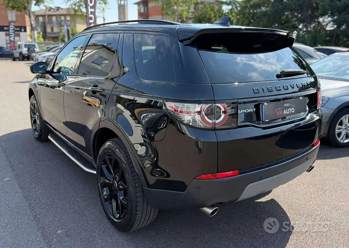Usata Land Rover Discovery Sport HSE Luxury 150 CV (110 kW) 2016 Nero SUV