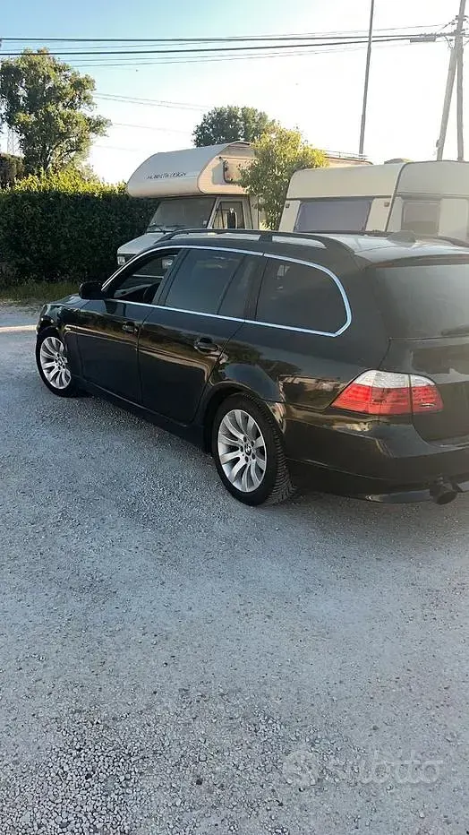 Usata BMW 520 170 CV (125 kW) 2009 Nero Station wagon