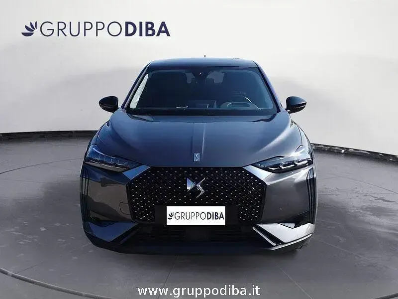 Usado DS Automobiles DS3 Opera 130 CV (95 kW) 2024 Gris SUV