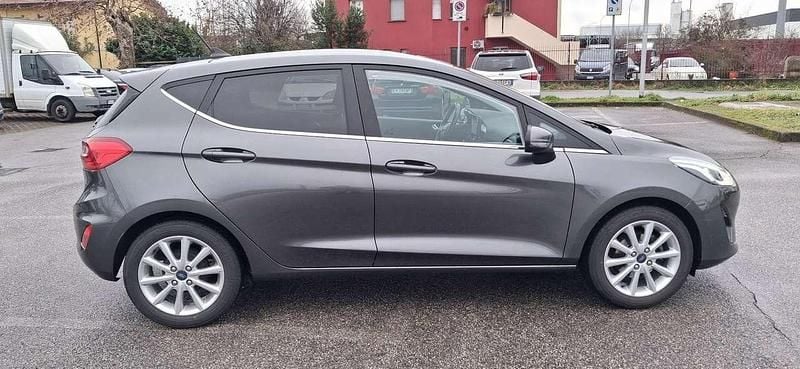 Usata Ford Fiesta Titanium S 95 CV (69 kW) 2020 Grigio Utilitaria