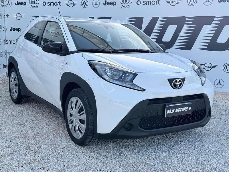 Usata Toyota Aygo X Edition 72 CV (52 kW) 2025 Bianco SUV