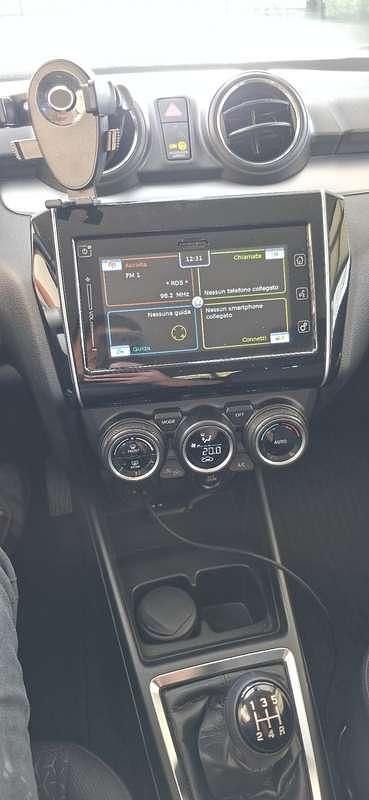 Usata Suzuki Swift 83 CV (61 kW) 2021 Blu/azzurro Berlina