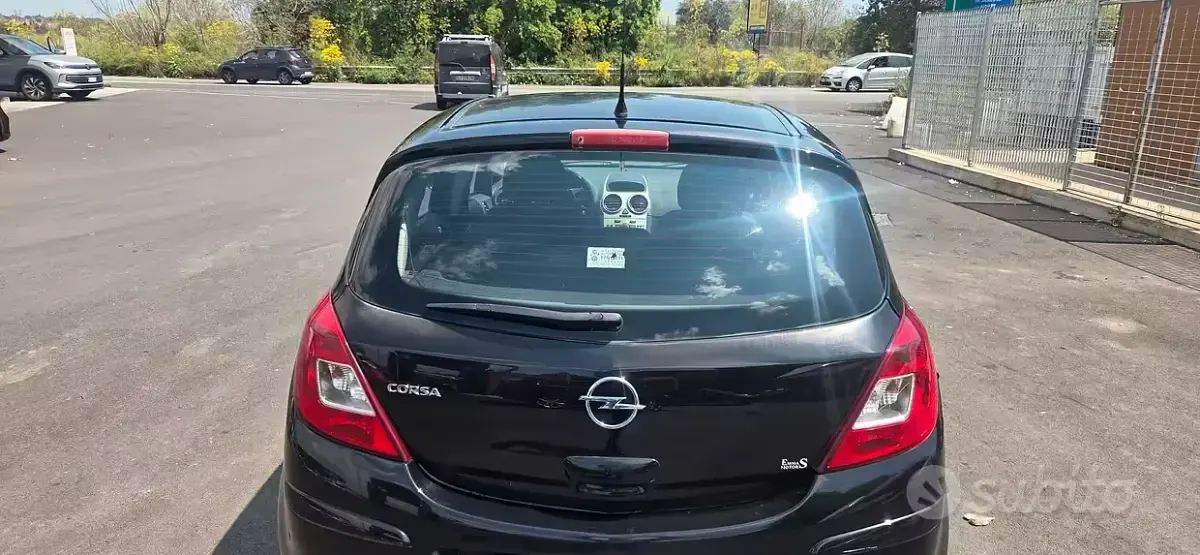 Usata Opel Corsa 58 CV (42 kW) 2007 Nero Utilitaria
