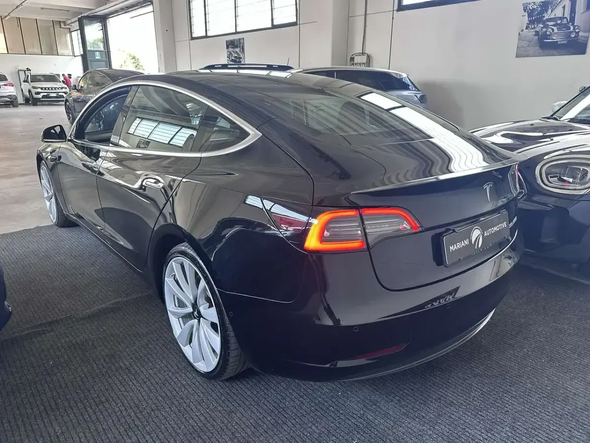 Usata Tesla Model 3 Performance 155 kW (211 CV) 2019 Nero Berlina