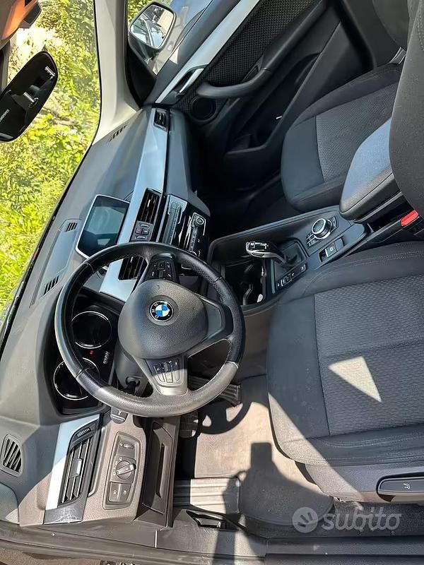 Usata BMW X1 Advantage 116 CV (85 kW) 2018 Nero SUV