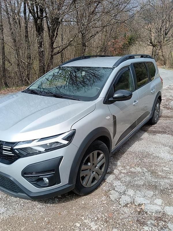 Usata Dacia Jogger Extreme 91 CV (66 kW) 2023 Grigio Monovolume