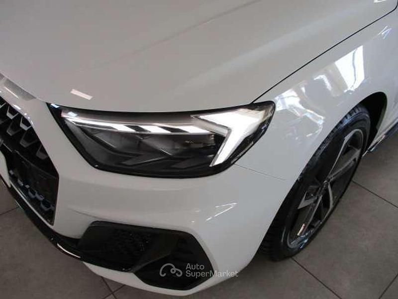 Usata Audi A1 Black Edition 116 CV (85 kW) 2025 Bianco SUV