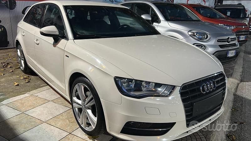 Usata Audi A3 S-Line 110 CV (80 kW) 2015 Bianco Berlina