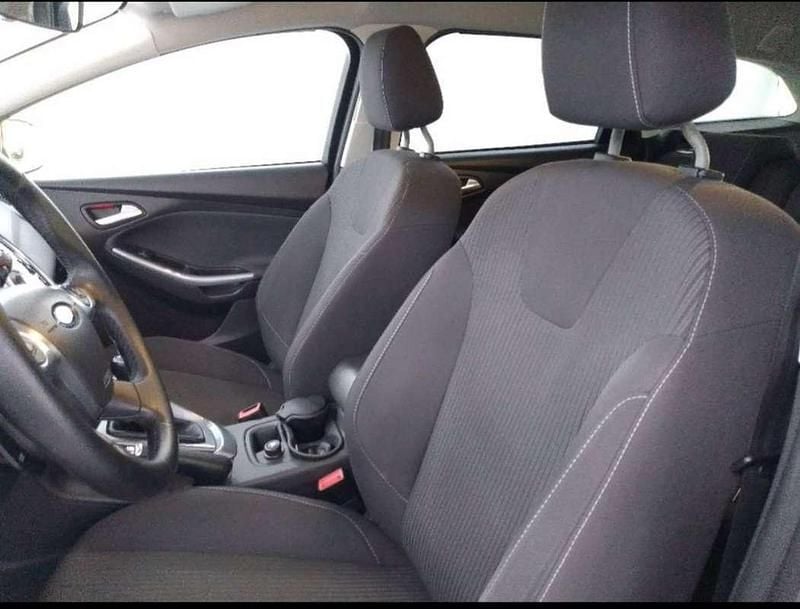 Usata Ford Focus Titanium 116 CV (85 kW) 2013 Bianco Station wagon