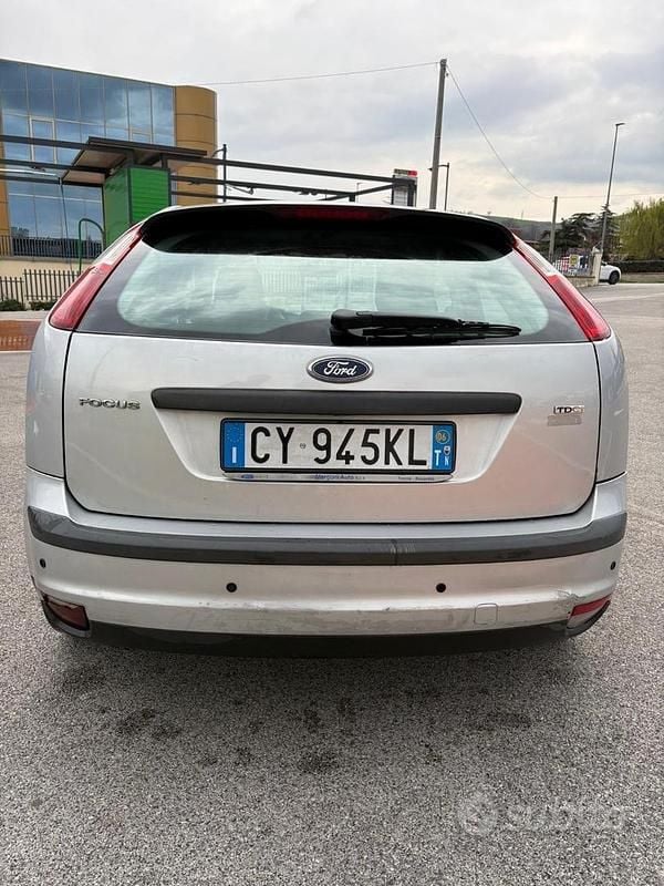 Usata Ford Focus 2006 Grigio Berlina