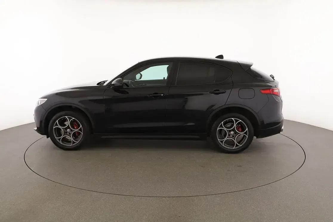 Usata Alfa Romeo Stelvio Executive 210 CV (154 kW) 2018 Nero SUV