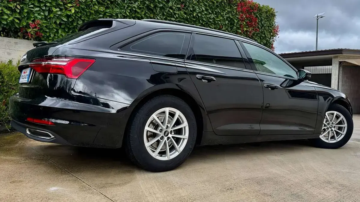 Usata Audi A6 Business 204 CV (150 kW) 2022 Nero Station wagon
