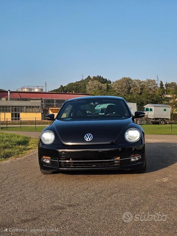 Usata VW Beetle Sportline 160 CV (117 kW) 2012 Nero Utilitaria