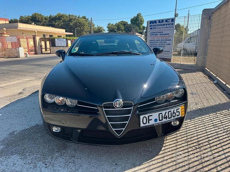 Usata Alfa Romeo Spider 200 CV (147 kW) 2009 Nero Cabrio