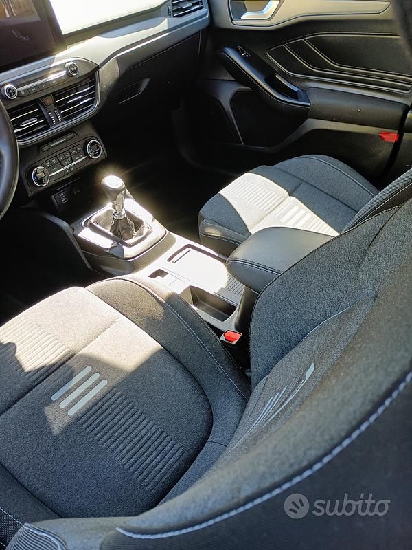 Usata Ford Focus 125 CV (91 kW) 2022 Bianco Station wagon