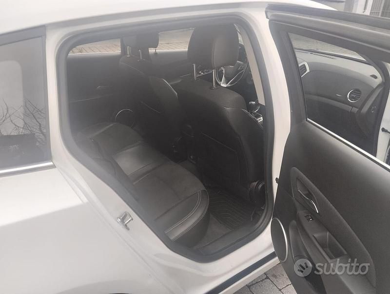 Usata Chevrolet Cruze LTZ 163 CV (119 kW) 2014 Bianco Station wagon