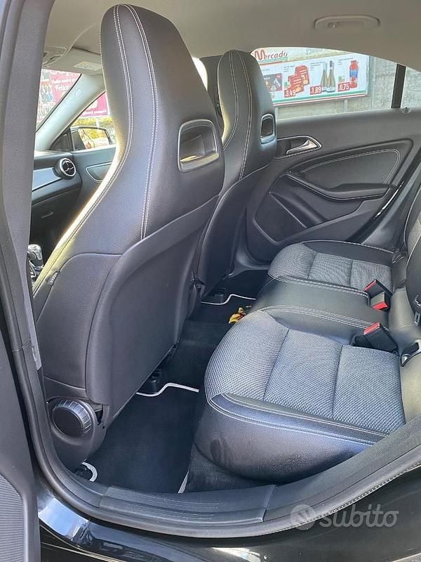 Usata Mercedes CLA180 2016 Nero Berlina