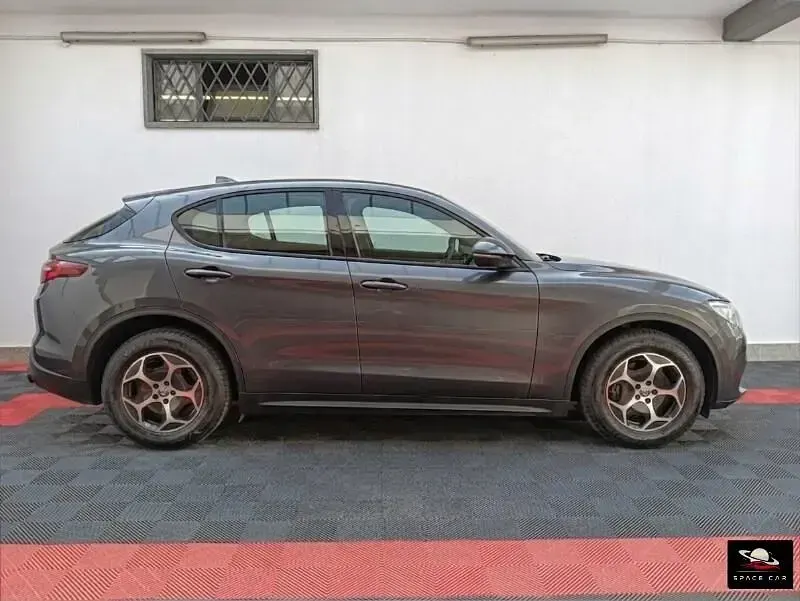 Usata Alfa Romeo Stelvio Business 190 CV (139 kW) 2022 Other SUV