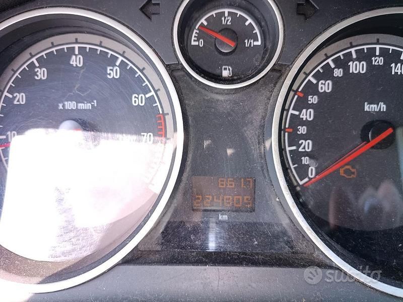 Brugt Opel Zafira 94 HK (69 kW) 2008 Grå MPV