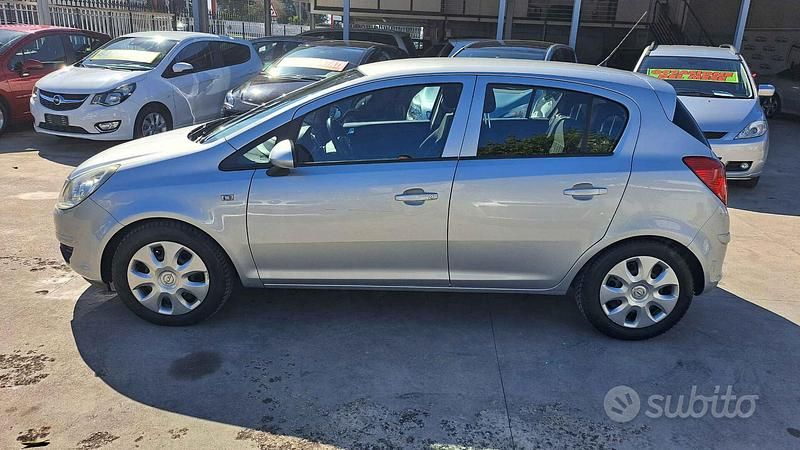 Usata Opel Corsa Enjoy 80 CV (58 kW) 2009 Grigio Utilitaria