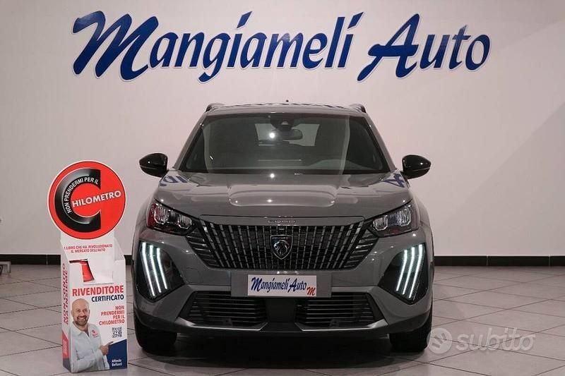 Usata Peugeot 2008 Allure 131 CV (96 kW) 2024 Grigio SUV