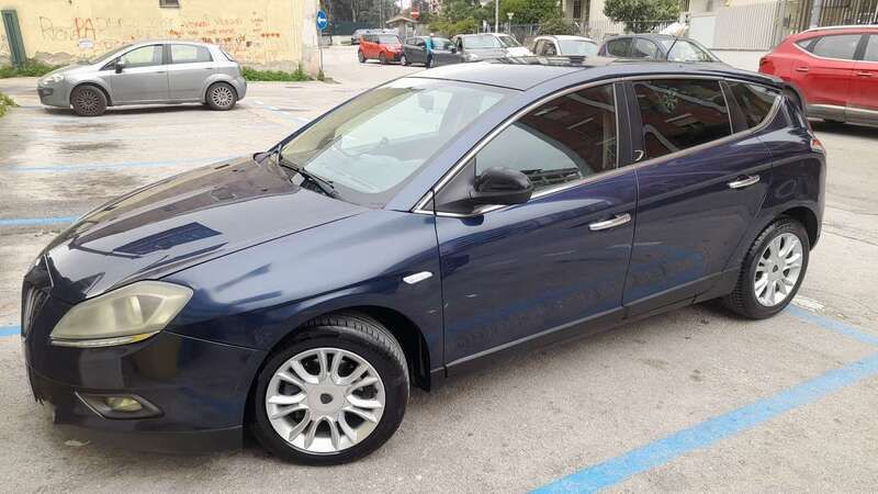 Blu/azzurro Usata 2011 Lancia Delta Station wagon | 2500 € (Super prezzo) - Immagine 1/4