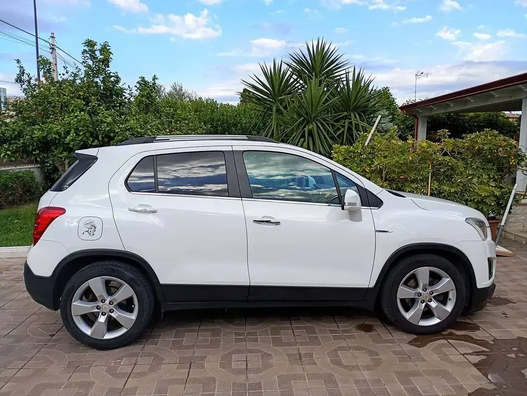 Usata Chevrolet Trax LT 131 CV (96 kW) 2014 Bianco SUV