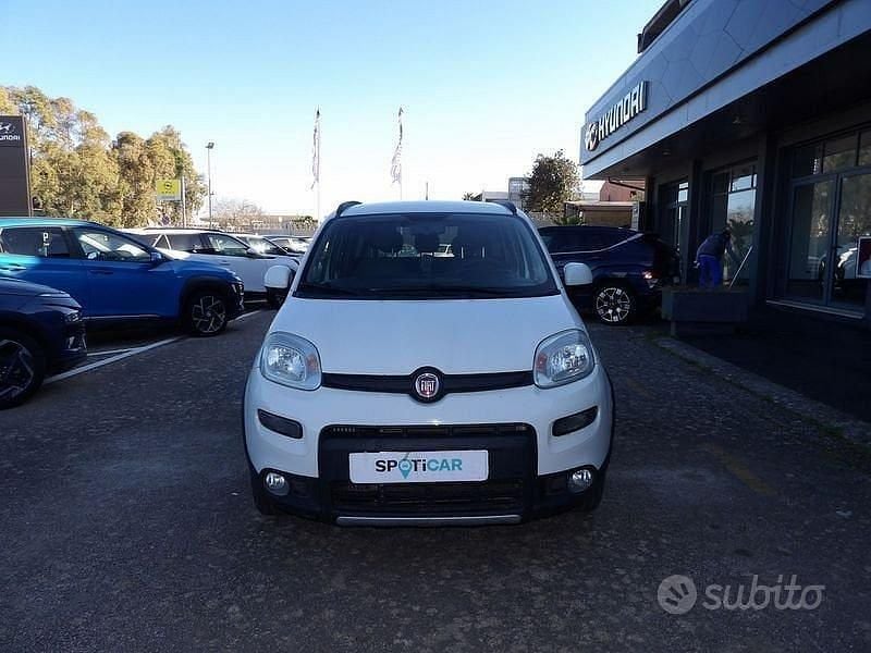 Usata Fiat Panda 4x4 S 95 CV (69 kW) 2017 Bianco Utilitaria