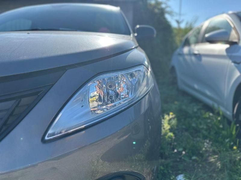 Usata Lancia Ypsilon Silver 70 CV (51 kW) 2023 Grigio Utilitaria