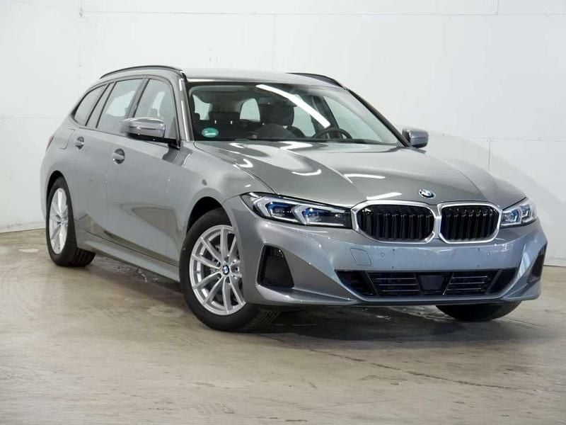 Grigio Usata 2024 BMW 318 M Sport Station wagon | 35.500 € (Super prezzo) - Immagine 1/4