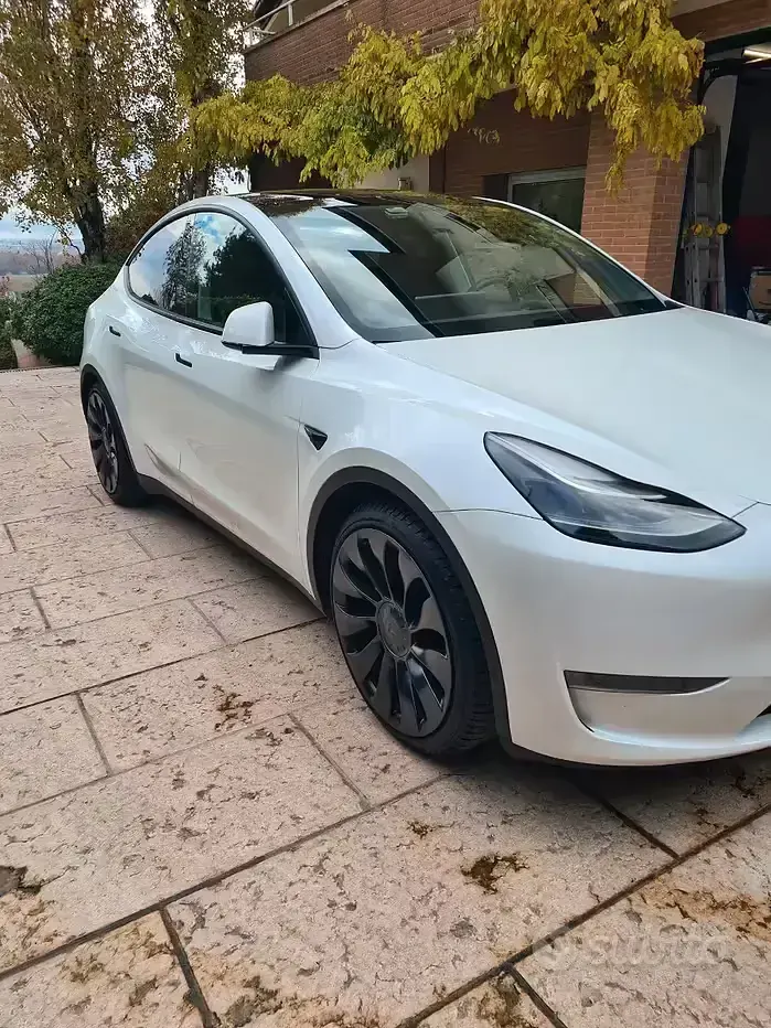 Usata Tesla Model Y Performance 185 kW (252 CV) 2023 Bianco SUV