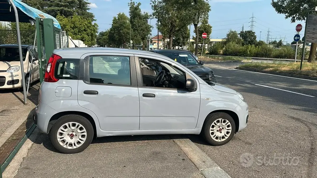 Usata Fiat Panda Lounge 69 CV (50 kW) 2018 Grigio Utilitaria